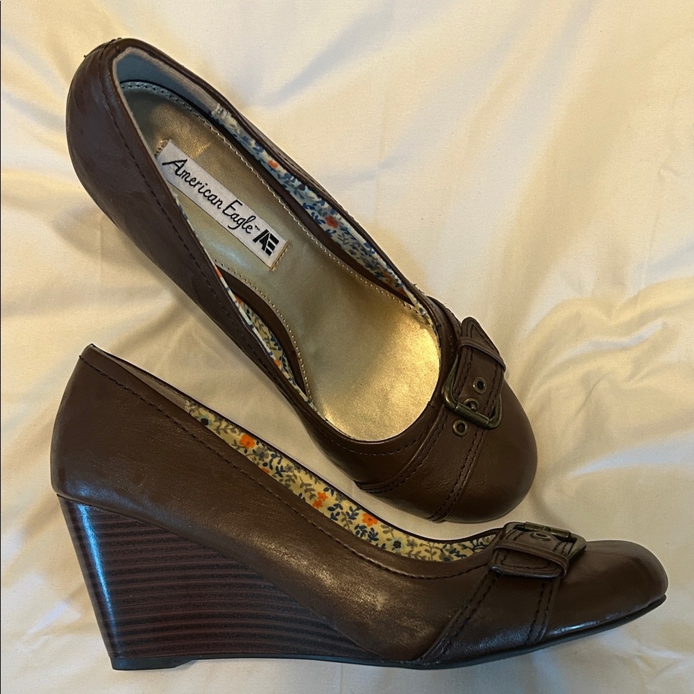 American Eagle chocolate Brown Wedge heels with Buckle Accent